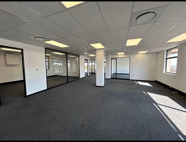 298M² OFFICE TO LET IN SANDTON CENTRAL